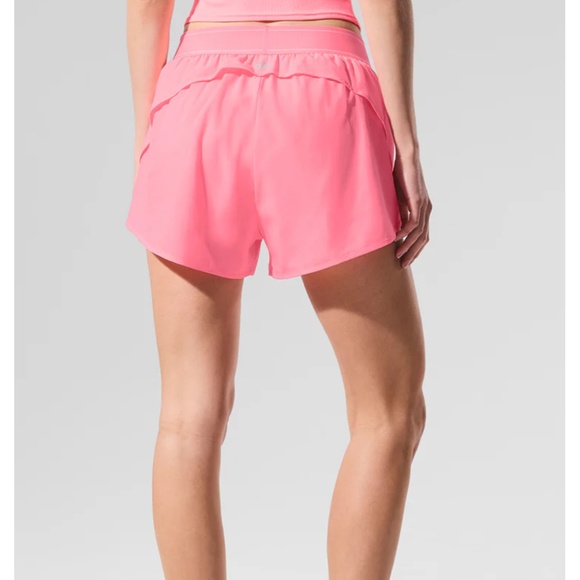 NWT Alo Neon Bubblegum Match Point Short Size XS - Picture 3 of 6